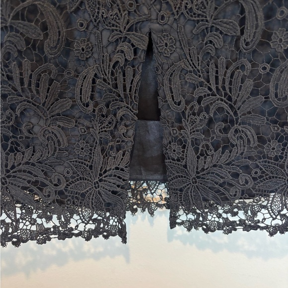 White House Black Market Black Floral Lace Pencil Skirt - Picture 8 of 8